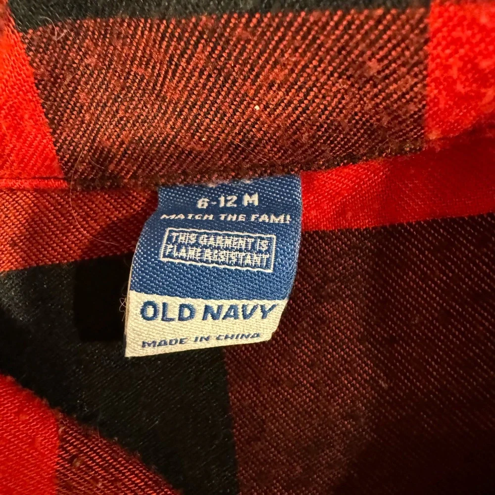 Old Navy 6-12M flannel pajama set